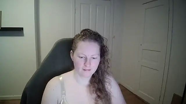 Snapshot of Girlnina-1995 chatting on February 2025 09:04:02 AM Girlnina-1995 online show from February 2025 09:04:02 AM