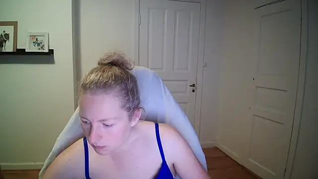 Snapshot of Girlnina-1995 chatting on September 2025 02:29:02 PM Girlnina-1995 online show from September 2025 02:29:02 PM