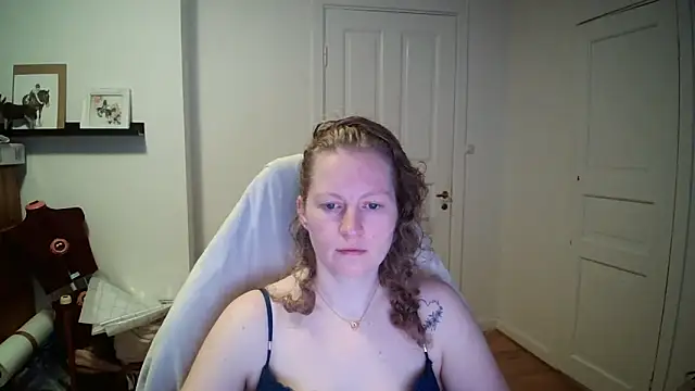 Girlnina-1995 online show from March 2026 08:42:01 AM