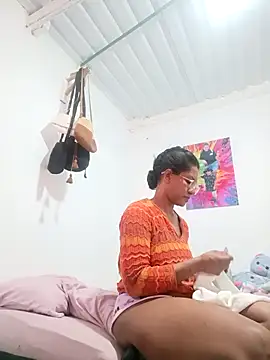 Bigassmommy x online show from April 2026 01:16:02 PM