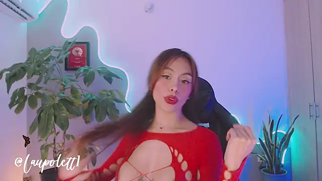 Snapshot of LauPolett chatting on February 2026 11:34:02 PM LauPolett online show from February 2026 11:34:02 PM