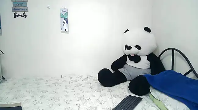 rihanna22 online show from February 2025 02:27:01 PM