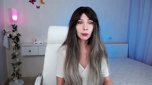 Snapshot of wendifoste chatting on December 2024 07:45:02 PM wendifoste online show from December 2024 07:45:02 PM