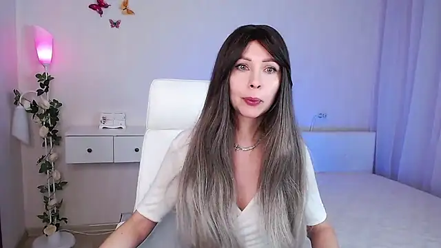 Snapshot of wendifoste chatting on December 2024 09:28:02 PM wendifoste online show from December 2024 09:28:02 PM