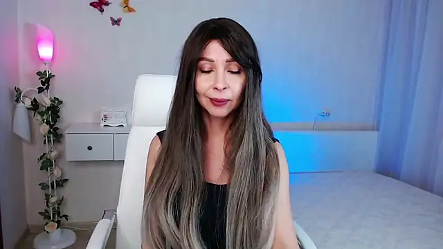 Snapshot of wendifoste chatting on December 2024 09:22:02 PM wendifoste online show from December 2024 09:22:02 PM