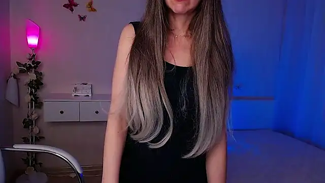 Snapshot of wendifoste chatting on February 2025 10:00:02 PM wendifoste online show from February 2025 10:00:02 PM