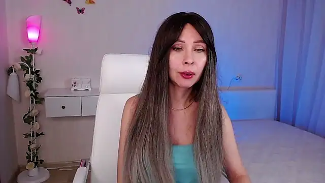 Snapshot of wendifoste chatting on February 2025 07:04:02 PM wendifoste online show from February 2025 07:04:02 PM