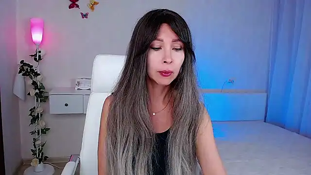 Snapshot of wendifoste chatting on September 2025 06:33:01 PM wendifoste online show from September 2025 06:33:01 PM