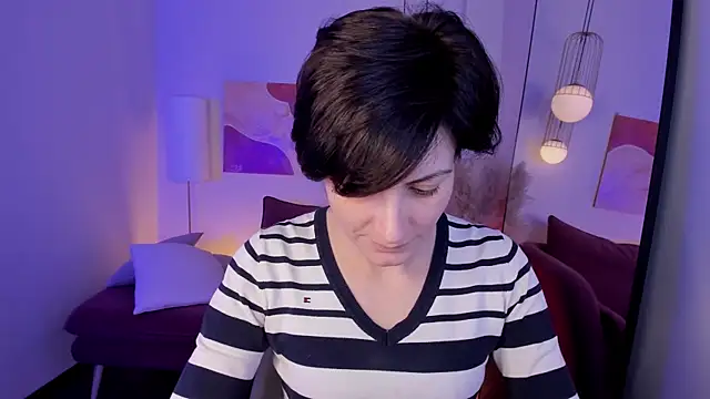 Snapshot of LorenDaze chatting on December 2025 07:49:02 AM LorenDaze online show from December 2025 07:49:02 AM