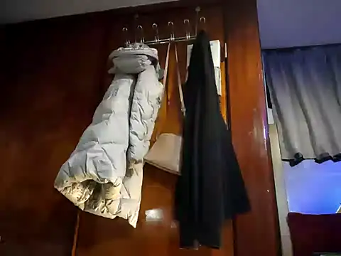 eatmeplease44 online show from December 2024 08:41:01 AM