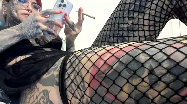 Snapshot of tamarapervert chatting on January 2025 09:43:01 PM tamarapervert online show from January 2025 09:43:01 PM