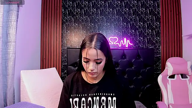 Tamara-evans online show from February 2025 09:29:01 PM