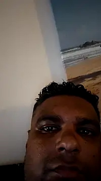 Snapshot of Bandusrilankasexymen chatting on January 2025 08:33:01 PM Bandusrilankasexymen online show from January 2025 08:33:01 PM