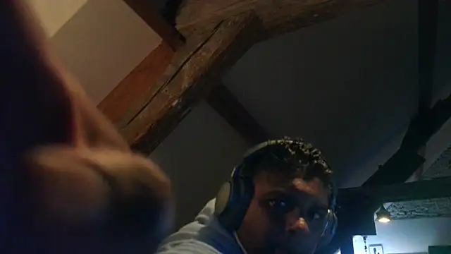 Snapshot of Bandusrilankasexymen chatting on March 2025 09:45:02 PM Bandusrilankasexymen online show from March 2025 09:45:02 PM