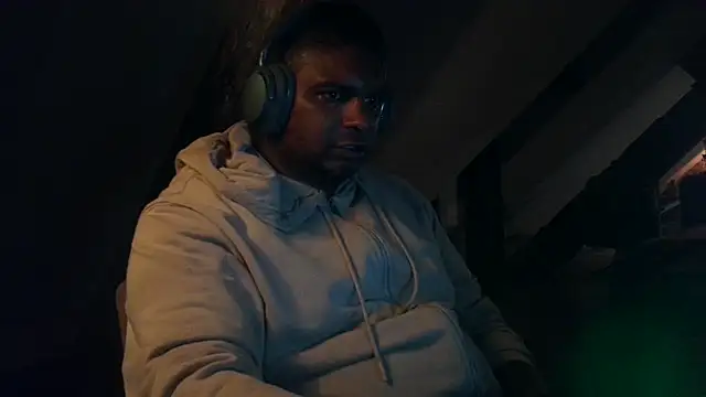 Snapshot of Bandusrilankasexymen chatting on September 2025 09:52:02 PM Bandusrilankasexymen online show from September 2025 09:52:02 PM