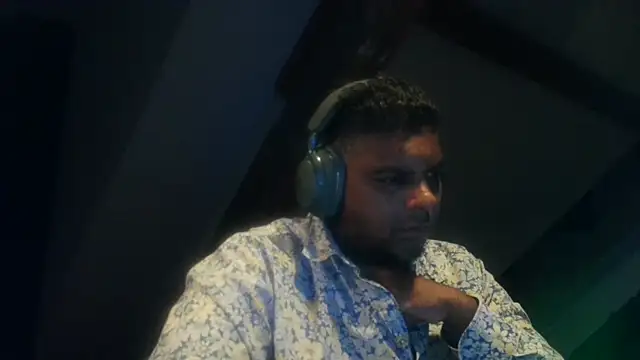 Snapshot of Bandusrilankasexymen chatting on October 2025 09:38:02 PM Bandusrilankasexymen online show from October 2025 09:38:02 PM