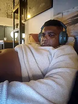 Snapshot of Bandusrilankasexymen chatting on December 2025 11:13:02 PM Bandusrilankasexymen online show from December 2025 11:13:02 PM