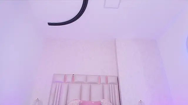  carolina fox online show from May 2026 03:15:02 AM