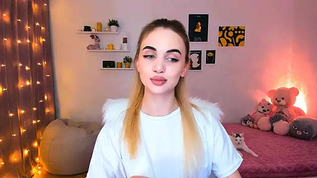 Snapshot of aPieceOfJoy chatting on December 2024 12:27:01 AM aPieceOfJoy online show from December 2024 12:27:01 AM