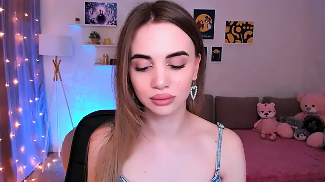 Snapshot of aPieceOfJoy chatting on March 2025 12:30:01 AM aPieceOfJoy online show from March 2025 12:30:01 AM