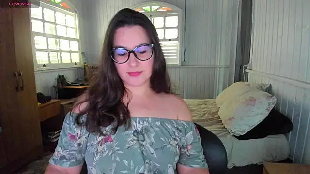 Snapshot of anna_love_hot chatting on November 2025 08:08:01 PM anna love hot online show from November 2025 08:08:01 PM