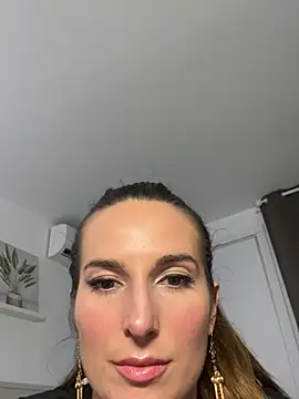 Snapshot of Thescorpionfr chatting on January 2025 08:04:01 PM Thescorpionfr online show from January 2025 08:04:01 PM