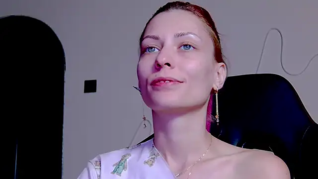 karo123421 online show from November 2025 09:15:02 PM