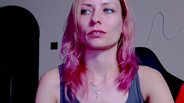 karo123421 online show from November 2025 11:04:01 PM