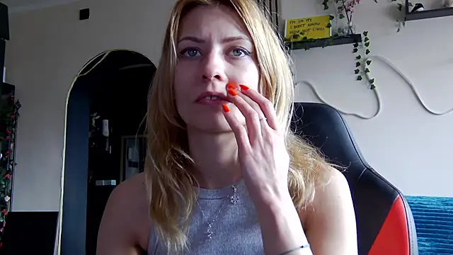 karo123421 online show from February 2026 09:41:02 AM