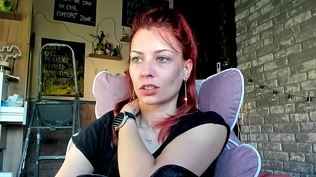 karo123421 online show from May 2026 04:40:02 AM