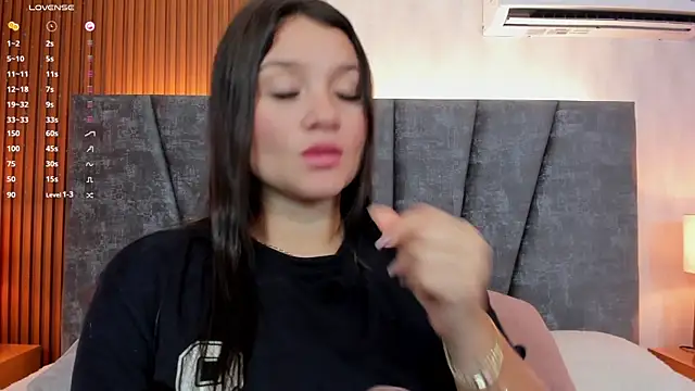 Snapshot of Falak_sweett_ chatting on February 2025 12:17:02 PM Falak sweett online show from February 2025 12:17:02 PM