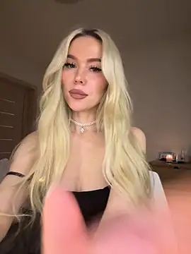 xDinnax online show from November 2025 01:24:01 PM