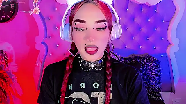 LeyXandrabraz online show from May 2026 08:15:01 PM