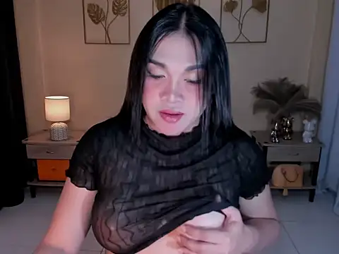 MaxeneCullens online show from May 2026 05:05:02 AM