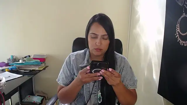 Snapshot of kendall_52 chatting on September 2025 02:44:01 PM kendall 52 online show from September 2025 02:44:01 PM