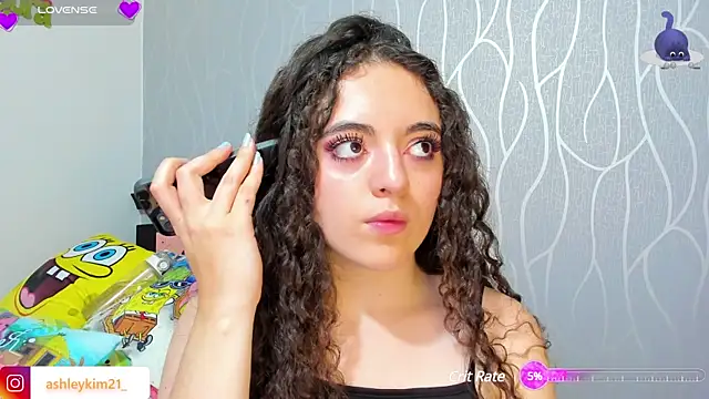 AshleyKim  online show from February 2025 07:06:01 PM