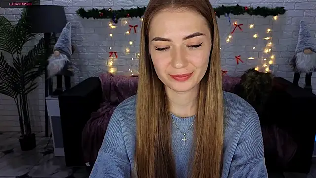 Snapshot of Adelyna_Bird chatting on December 2024 10:23:02 AM Adelyna Bird online show from December 2024 10:23:02 AM