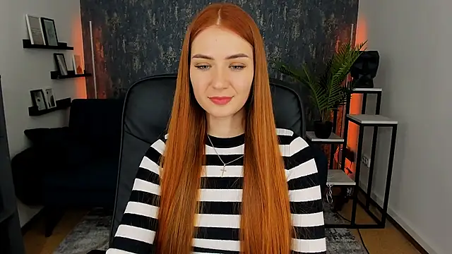 Snapshot of Adelyna_Bird chatting on January 2025 11:30:02 AM Adelyna Bird online show from January 2025 11:30:02 AM