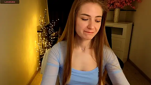 Adelyna Bird online show from May 2026 07:03:01 AM