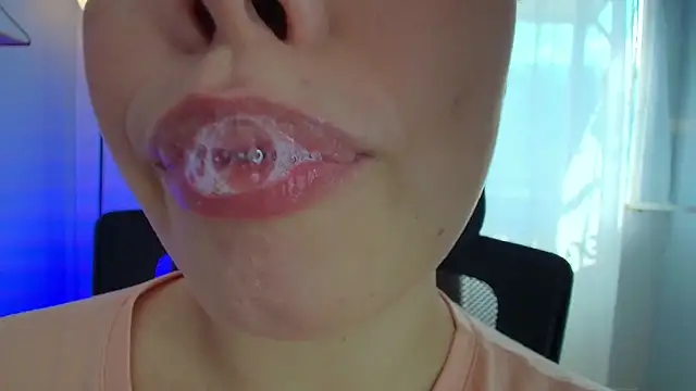 lisbet21x online show from March 2025 02:19:02 PM