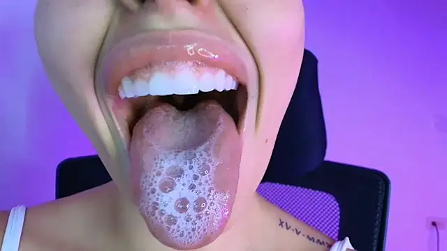 lisbet21x online show from October 2025 10:32:02 PM