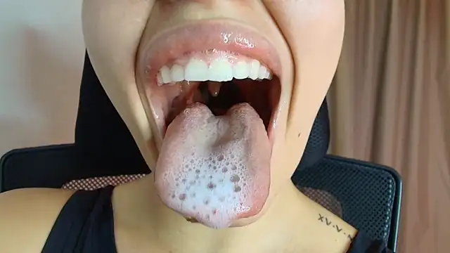 lisbet21x online show from March 2026 10:00:02 PM