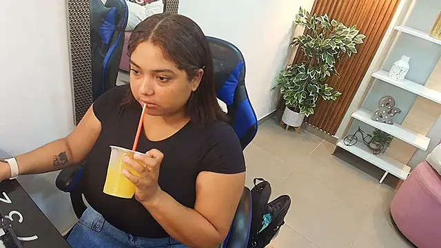 Kenya--Buhle online show from October 2025 11:06:01 AM