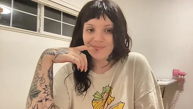 SweetMaisie online show from July 2026 05:43:02 AM