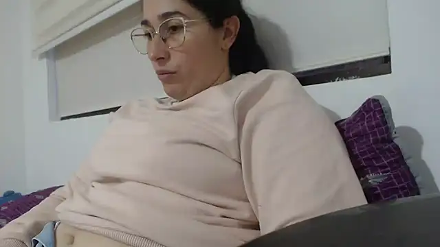 Snapshot of andreaisis2 chatting on February 2025 11:04:02 PM andreaisis2 online show from February 2025 11:04:02 PM