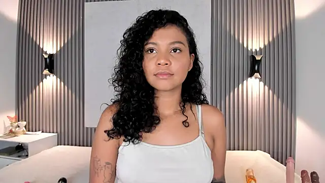 Zafiiraa online show from May 2026 03:36:01 AM