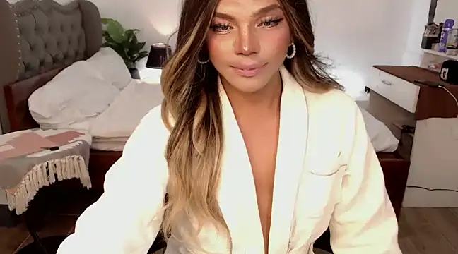 liaa lurrecams online show from January 2025 03:45:01 PM