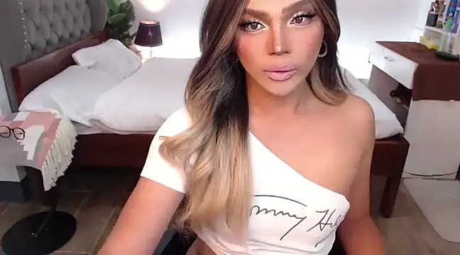 liaa lurrecams online show from March 2025 04:55:01 PM