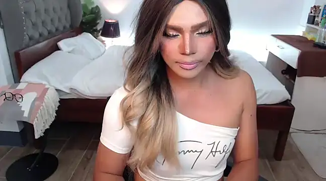 liaa lurrecams online show from March 2025 07:59:02 PM