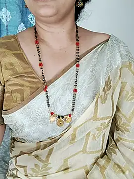 Snapshot of Indian_desi_wife chatting on November 2025 02:56:02 AM Indian desi wife online show from November 2025 02:56:02 AM